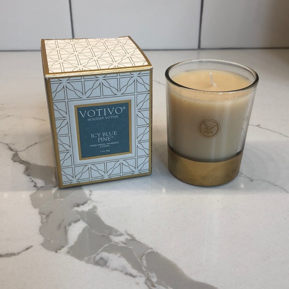 Votivo Icy Blue Pine 2.1oz limited edition votive
